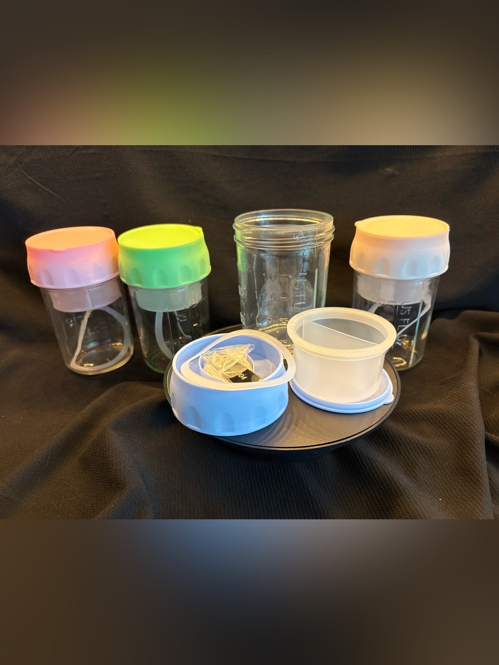 Set of 4 Glass Meal Prep Jars 10 oz Divided Inserts Folding Utensils